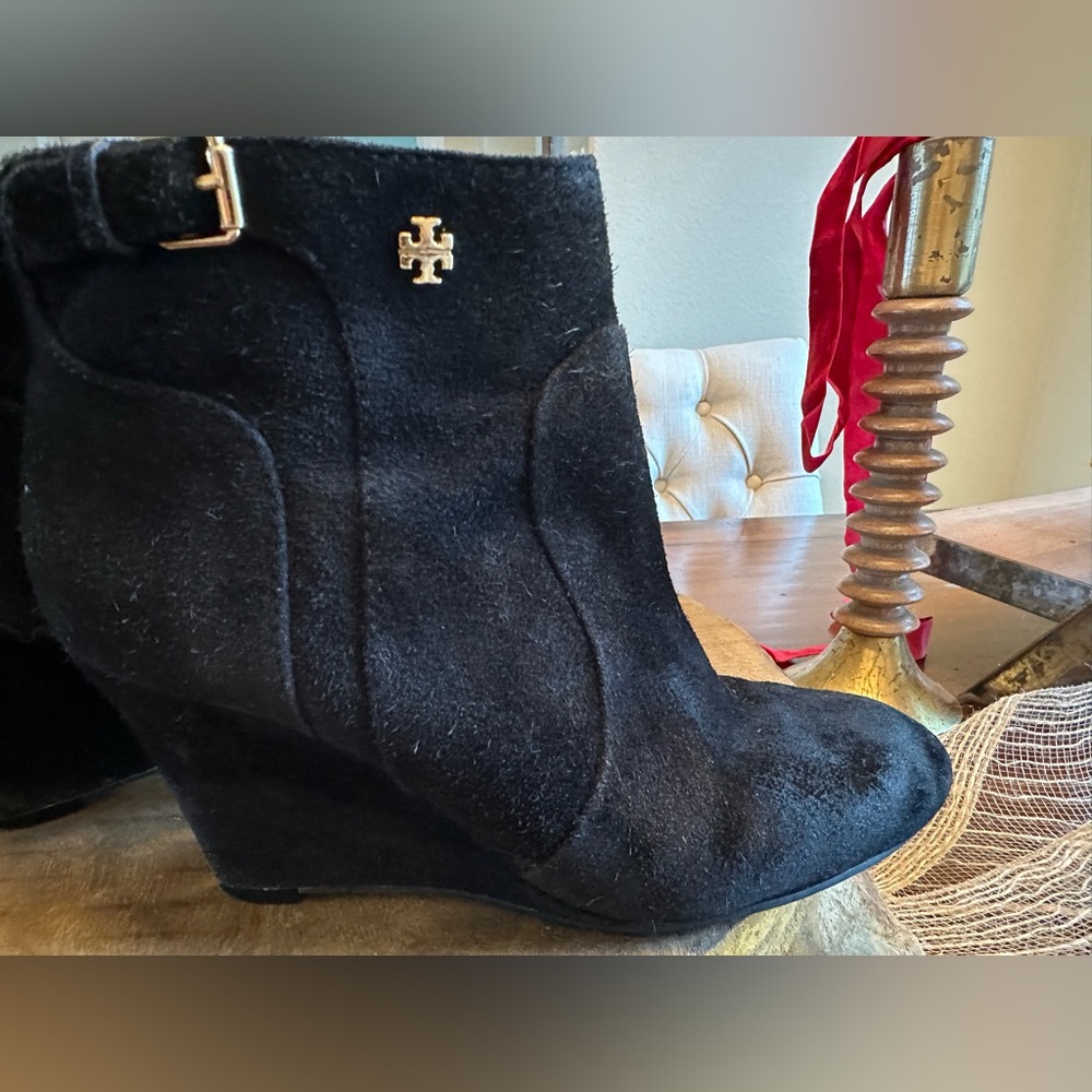 Tory Burch Designer Wedge Ankle Boots - Black Suede Size 6